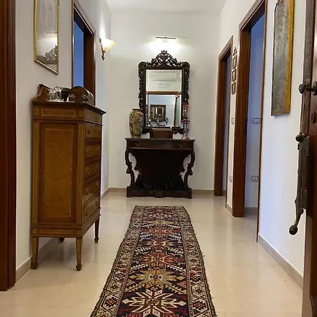 Alojamento de Acomodação e Pequeno-almoço Larazzo *