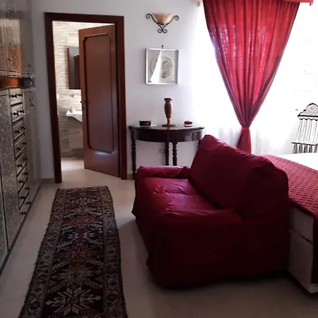 Larazzo فندق مبيت وإفطار